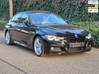 BMW 3-serie 320i Edition M Sport Shadow Ex Schuifdak Apple CarPlay Camera NAP NL Inklapbare spiegels LED