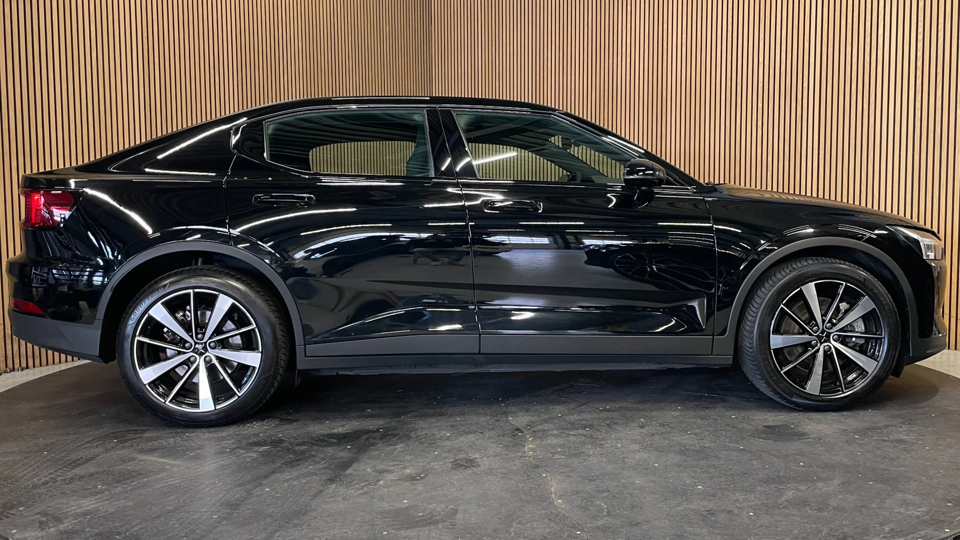 Hoofdafbeelding Polestar 2