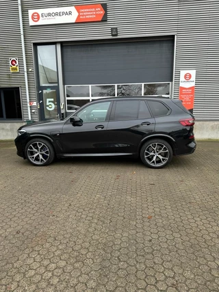 BMW X5 45E, M pakket, stuur/stoelverw.Nav. 21Inch,elec.Trekhaak,Head up