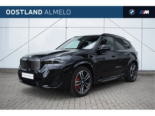 Hoofdafbeelding BMW iX1 BMW iX1 eDrive20 M Sport / Sportstoelen / Adaptieve LED / M Adaptief onderstel / Comfort Access / Parking Assistant / Stoelverwarming