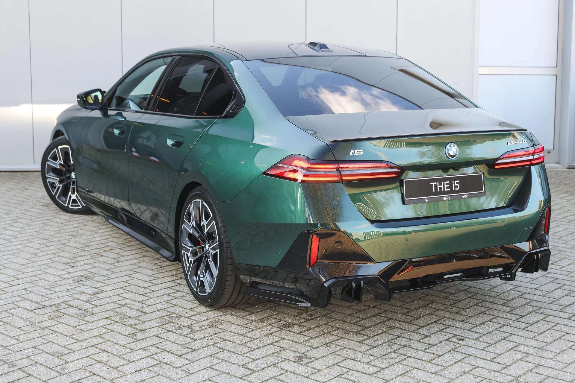 Hoofdafbeelding BMW i5