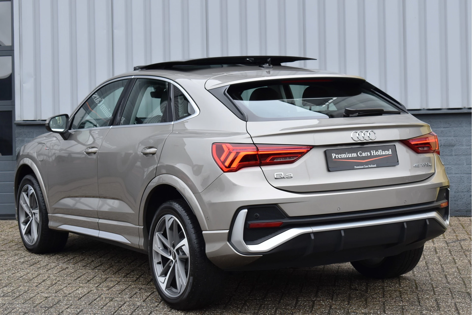 Hoofdafbeelding Audi Q3
