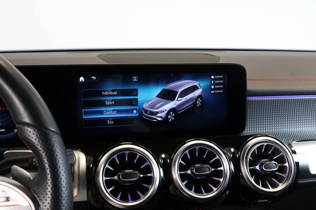Hoofdafbeelding Mercedes-Benz EQB