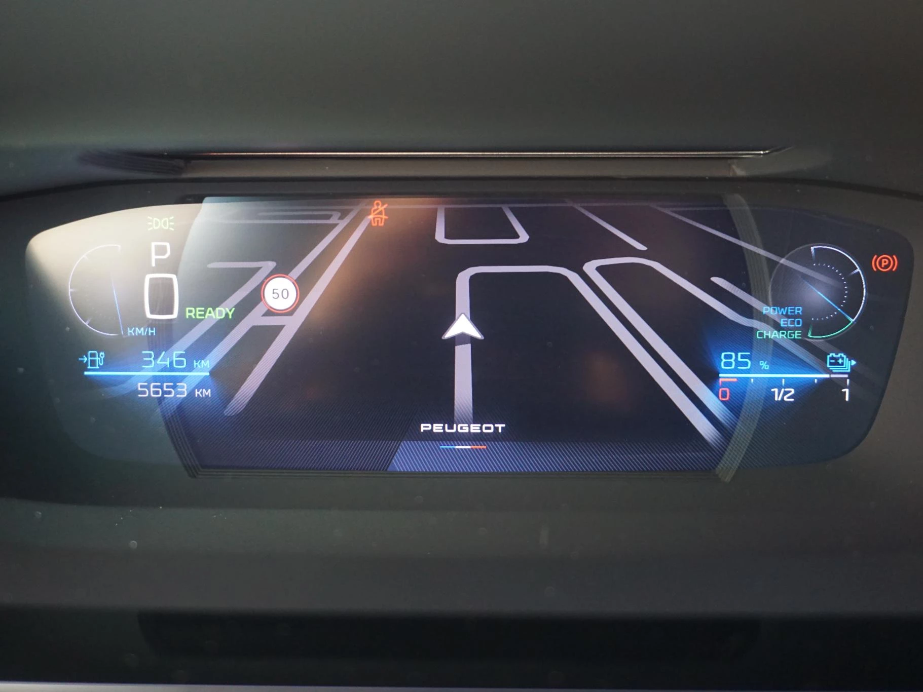 Hoofdafbeelding Peugeot e-308