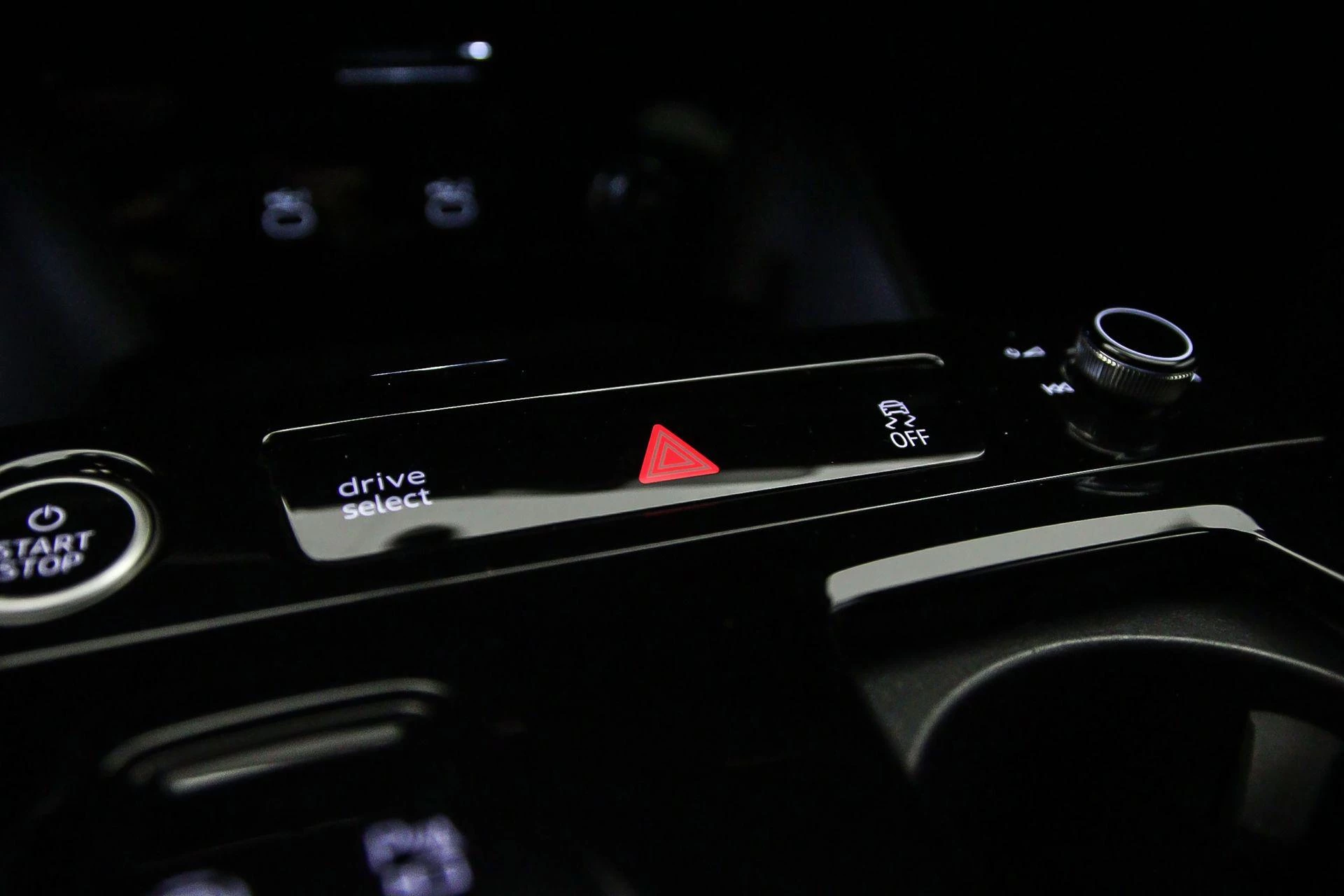 Hoofdafbeelding Audi A6 Avant e-tron