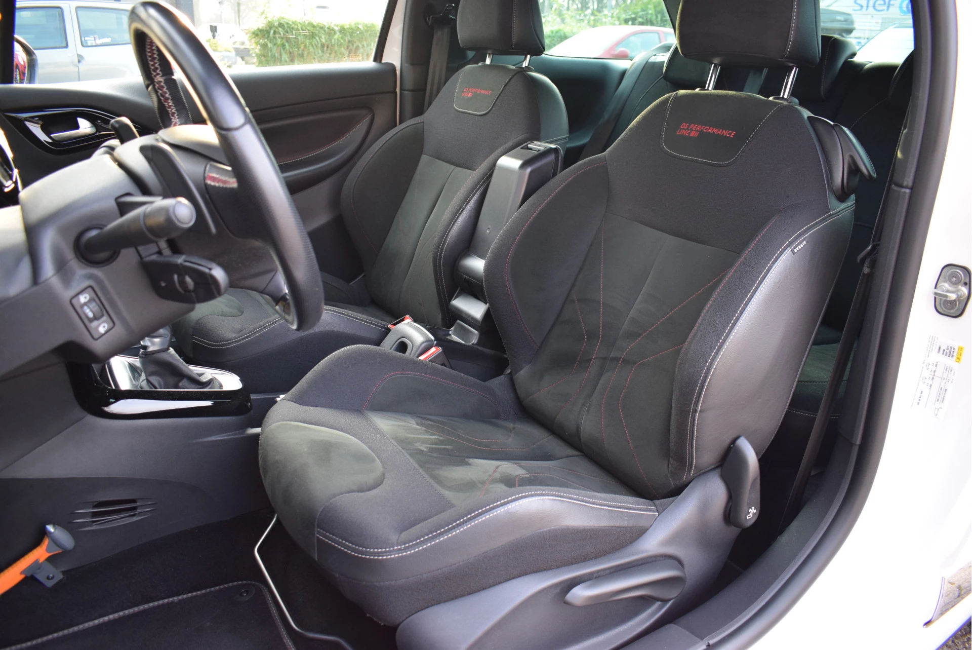 Hoofdafbeelding DS DS 3