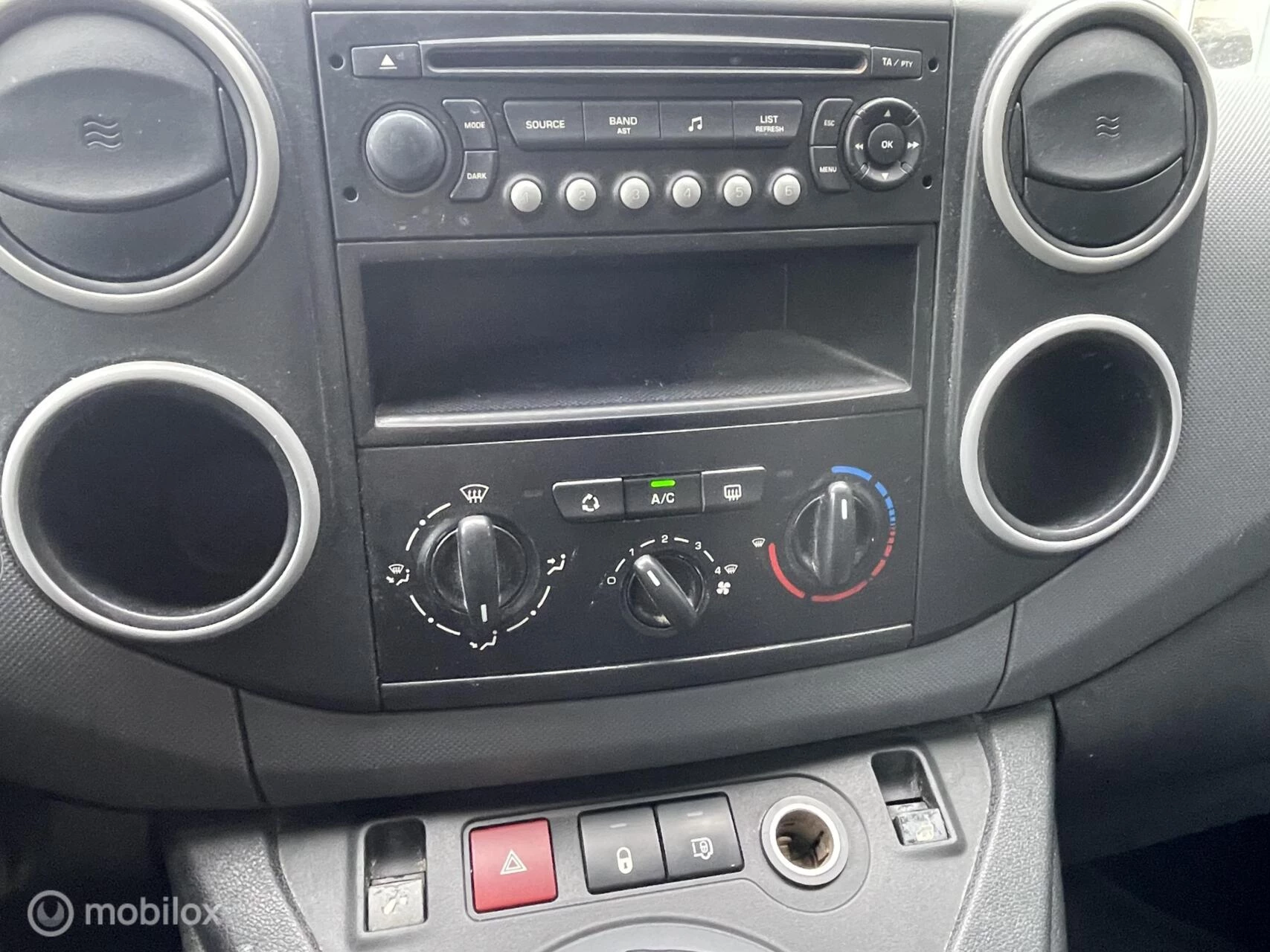 Hoofdafbeelding Peugeot Partner