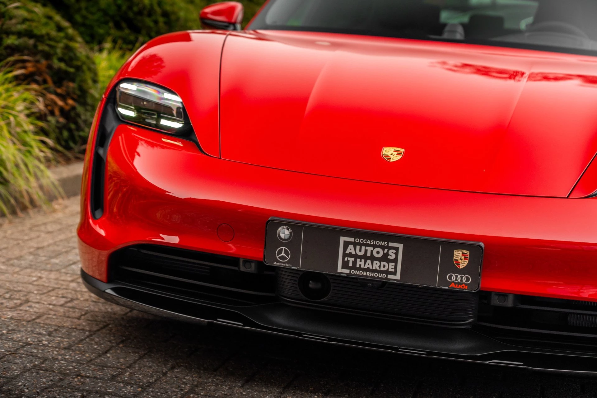 Hoofdafbeelding Porsche Taycan