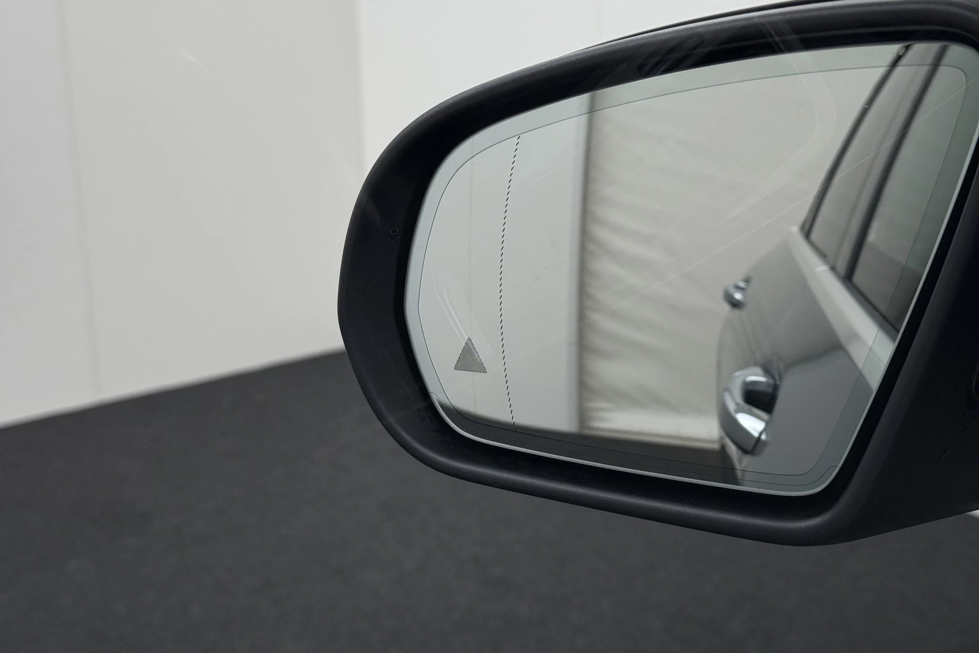 Hoofdafbeelding Mercedes-Benz EQC