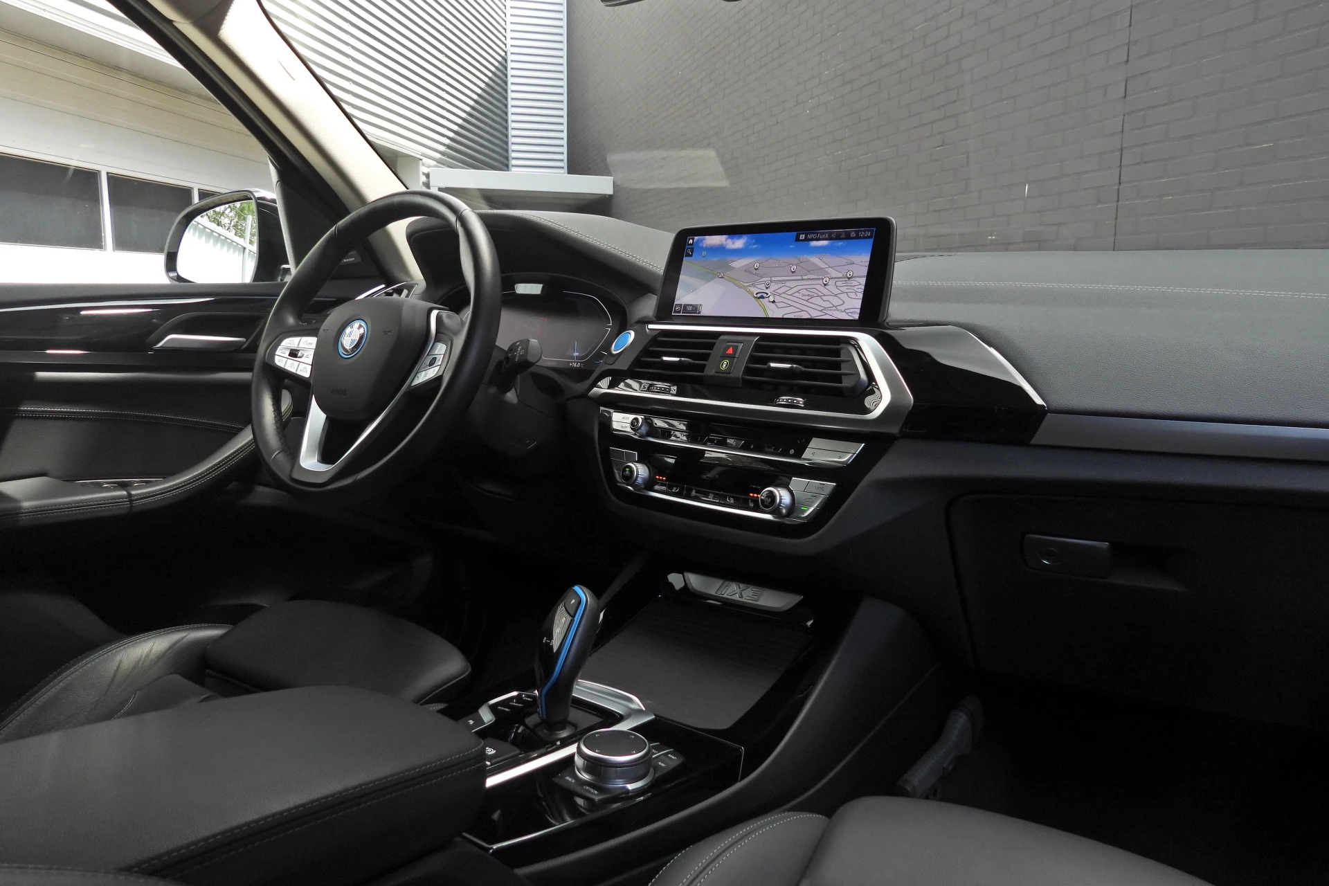 Hoofdafbeelding BMW iX3