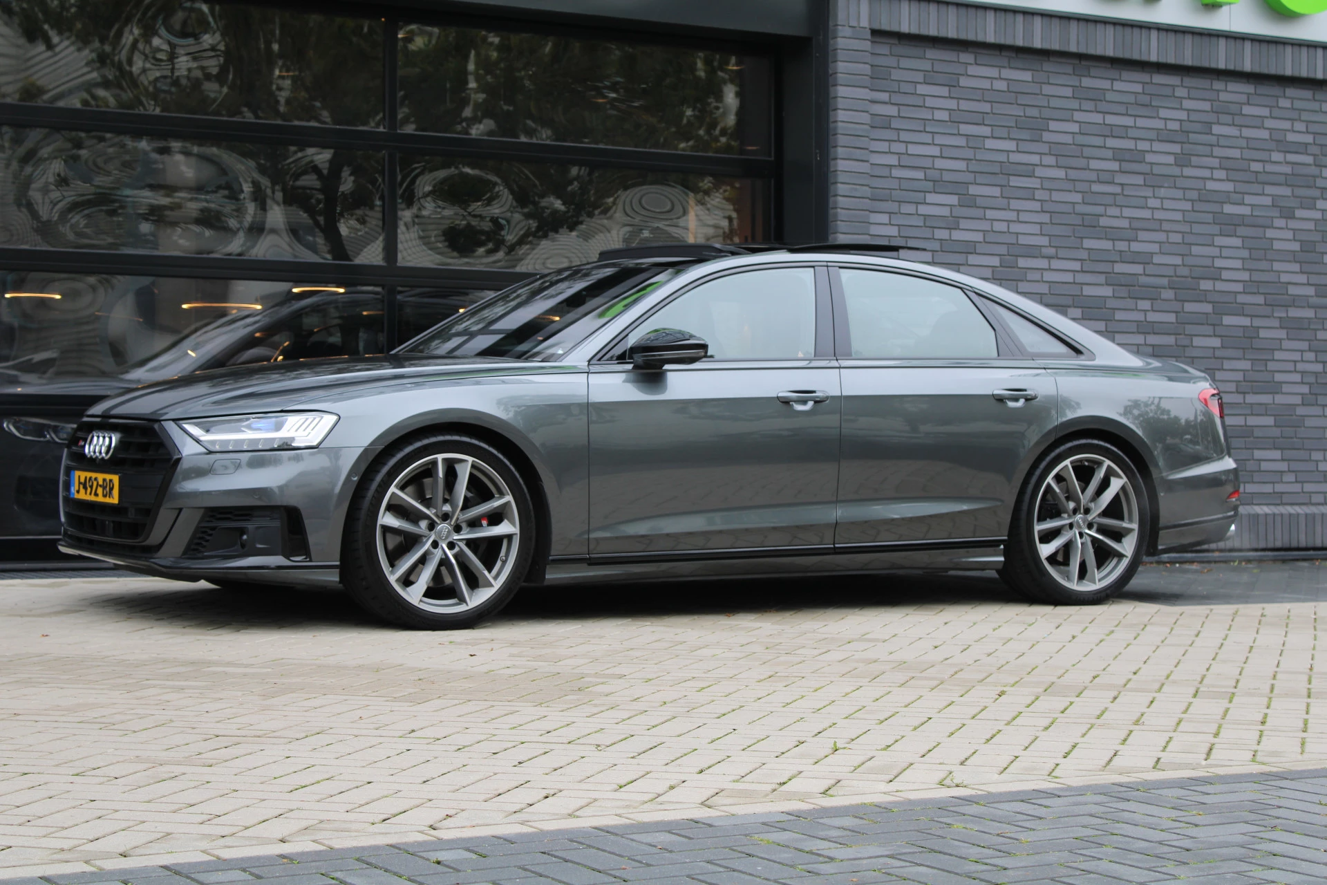 Hoofdafbeelding Audi S8