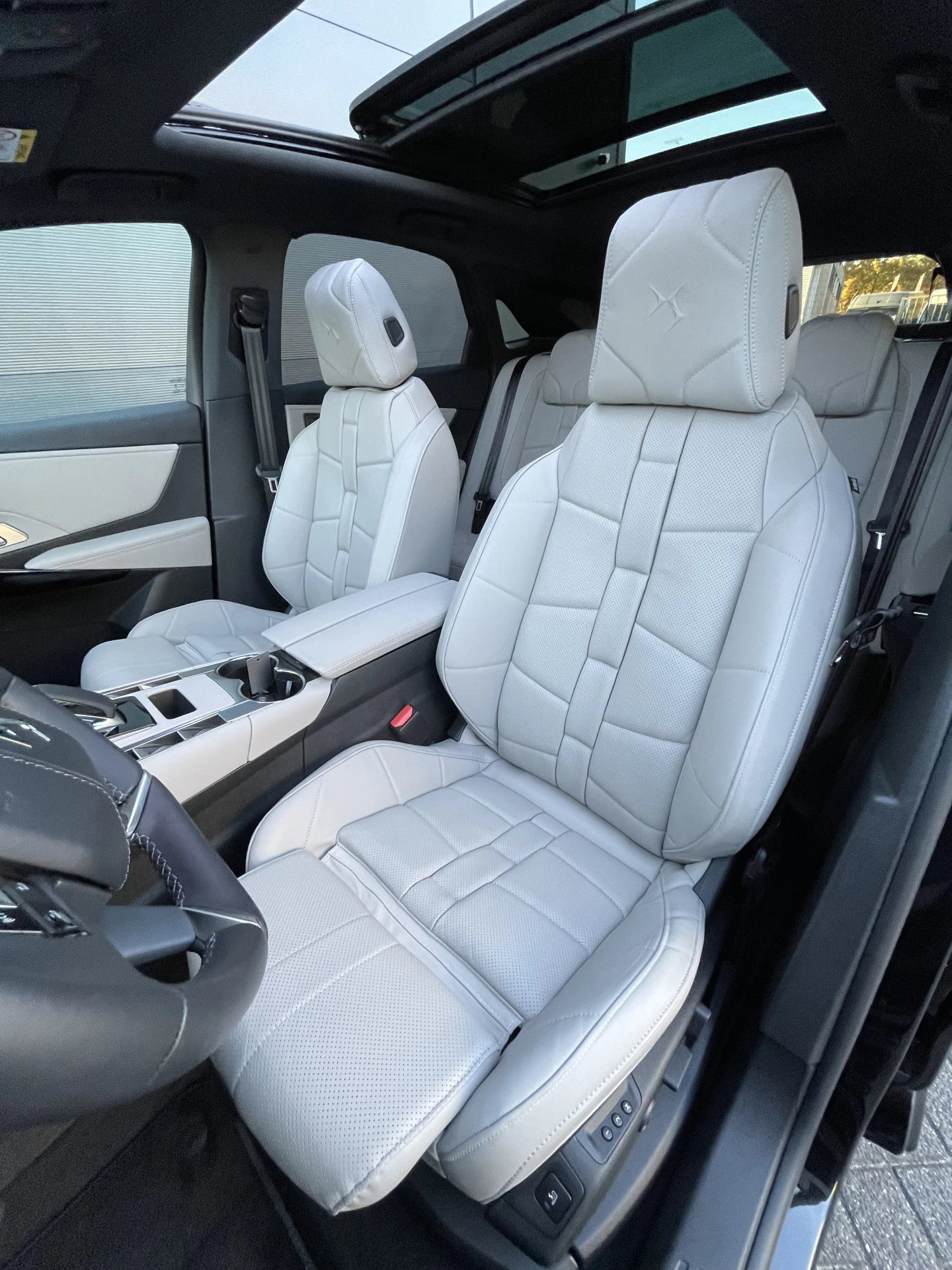 Hoofdafbeelding DS DS 7