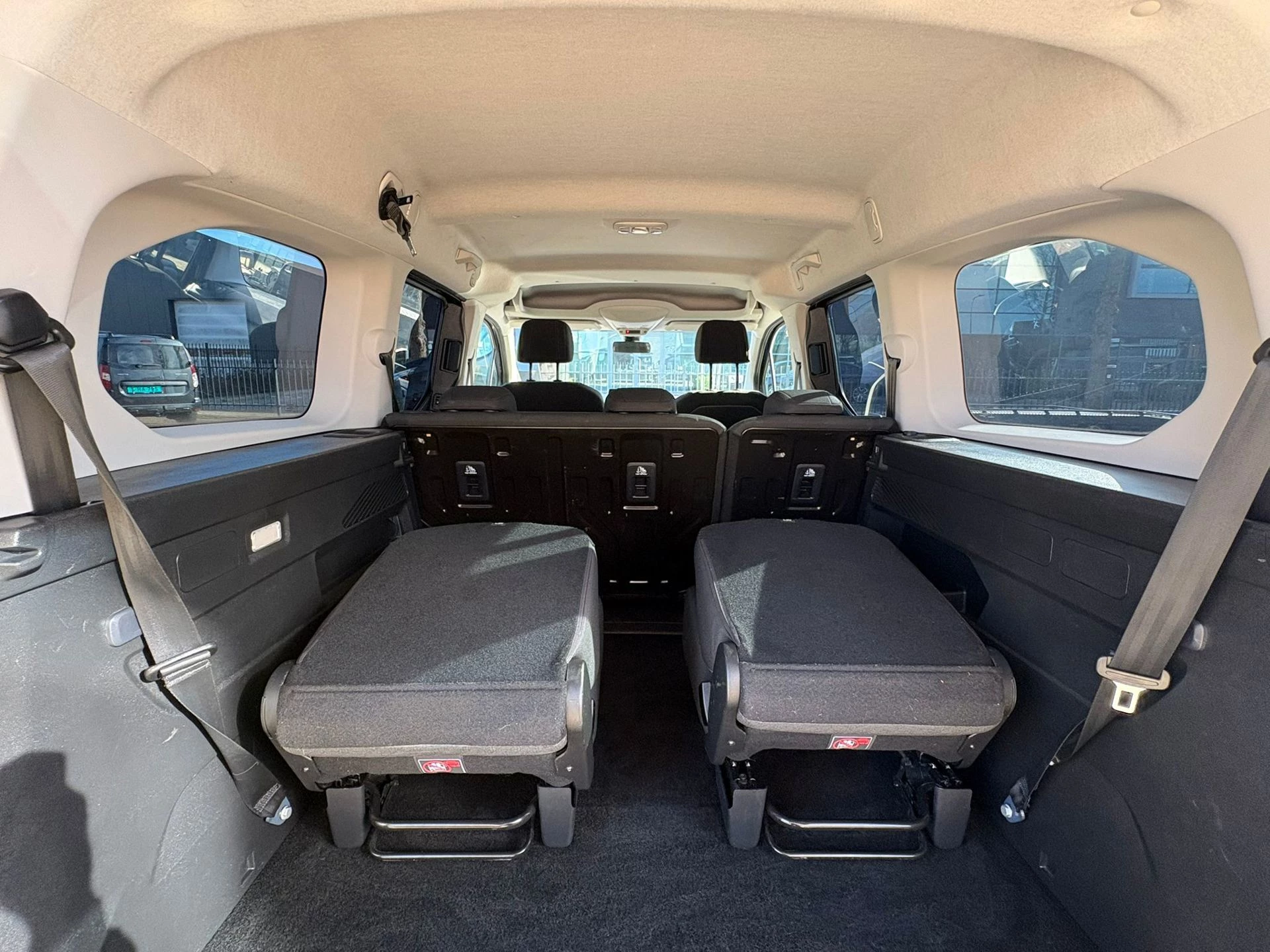 Hoofdafbeelding Peugeot Rifter