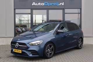 Hoofdafbeelding Mercedes-Benz B-Klasse Mercedes-Benz B-Klasse B180 Business Solution AMG AUTOMAAT NAVI, Camera, Panoramadak, T