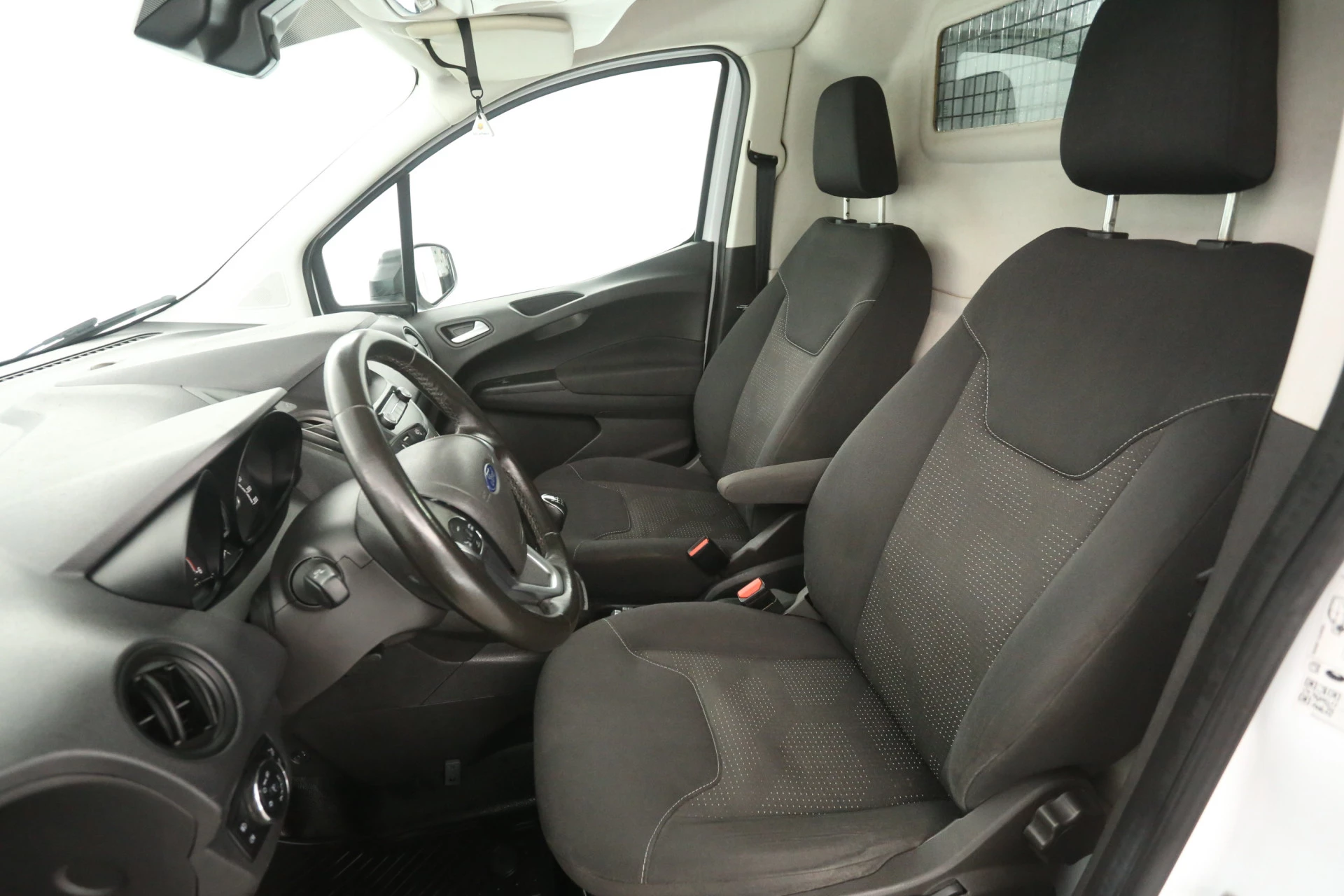 Hoofdafbeelding Ford Transit Courier