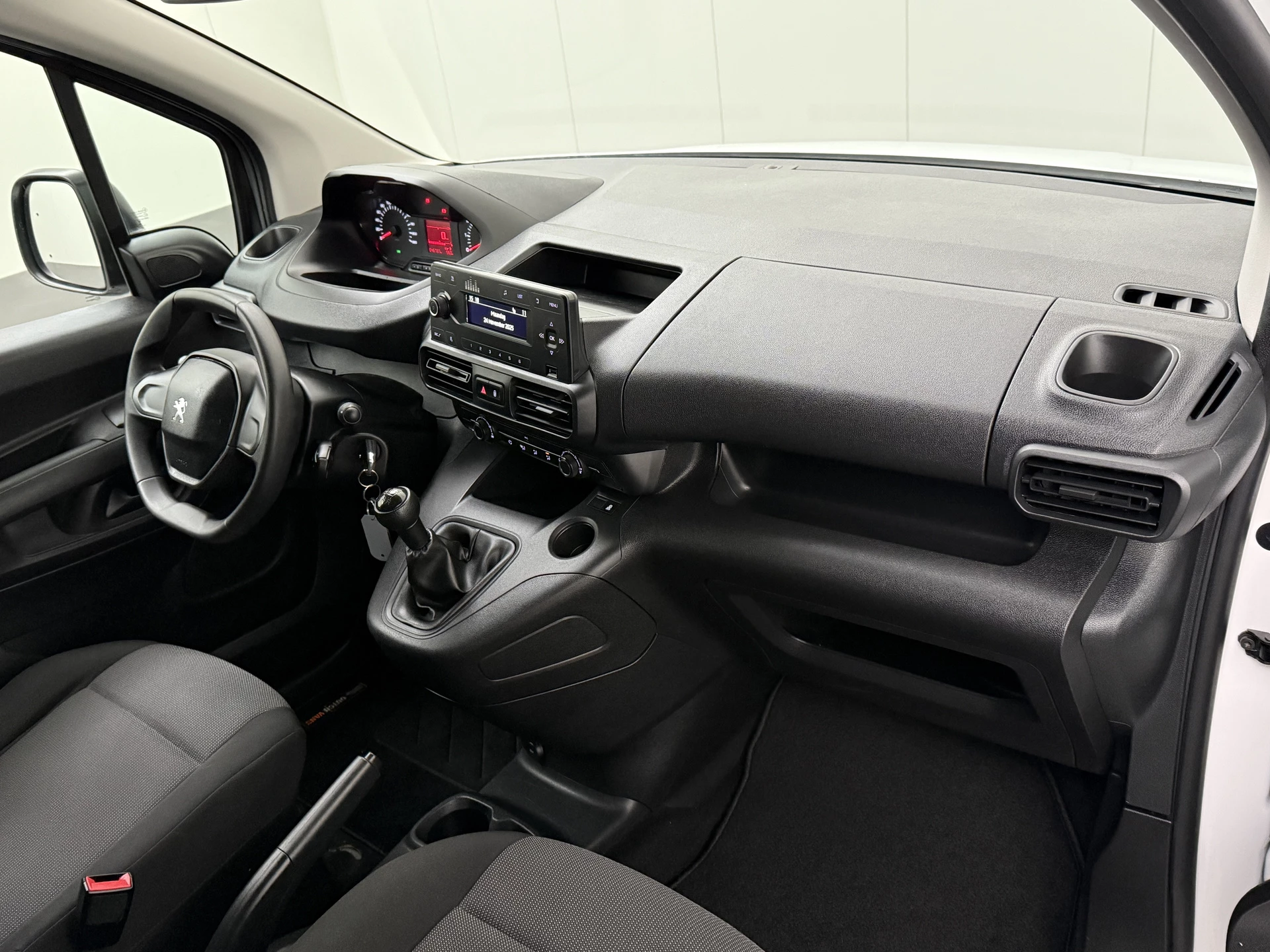 Hoofdafbeelding Peugeot Partner