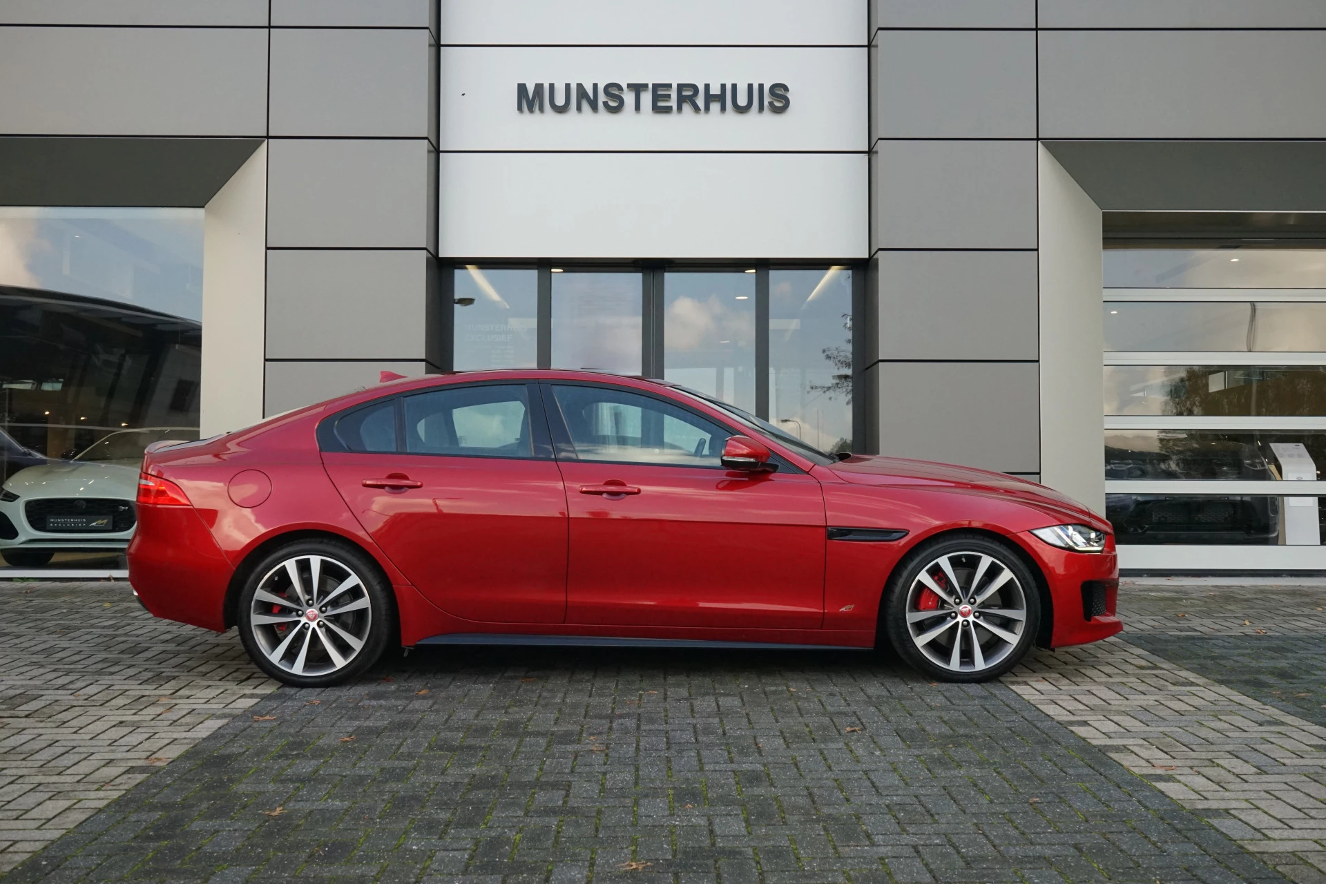 Hoofdafbeelding Jaguar XE