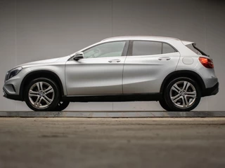 Mercedes-Benz GLA-klasse 200 Prestige (NAVI,LEDER,ELETRISCHE STOELEN,STOELVERWARMING,SPORTSTOELEN,PDC,CAMERA,CLIMATE,CRUISE)