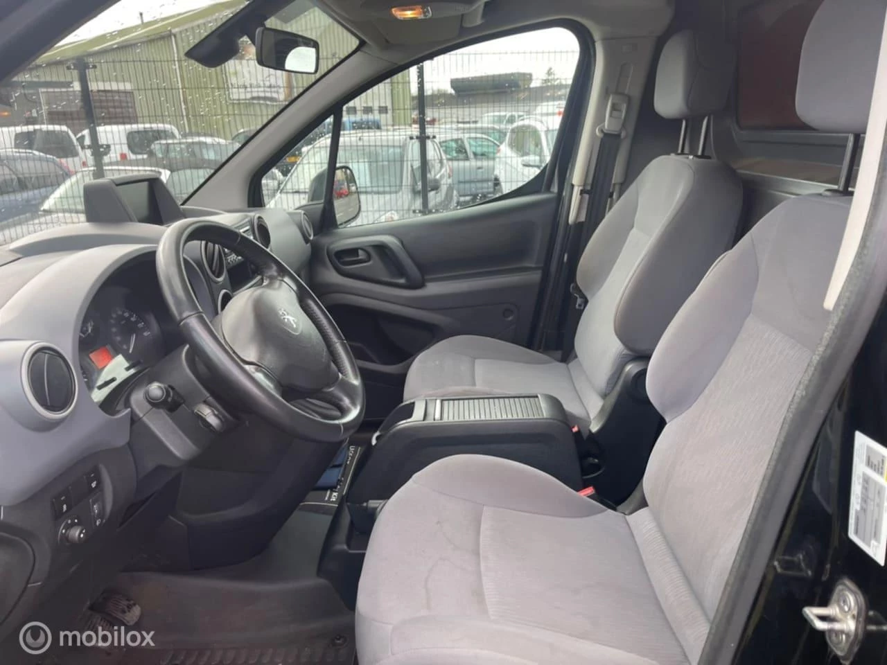 Hoofdafbeelding Peugeot Partner
