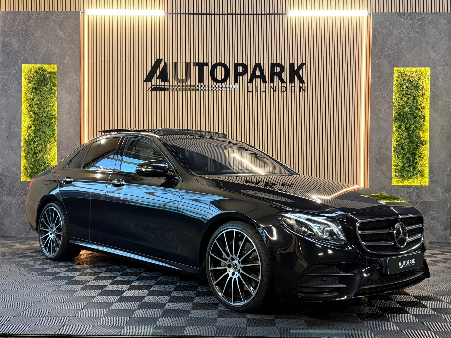 Hoofdafbeelding Mercedes-Benz E-Klasse