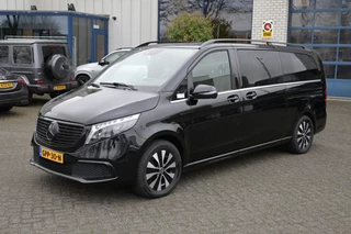 Hoofdafbeelding Mercedes-Benz EQV Mercedes-Benz EQV 300 XL L3 90 kWh Excl BTW, Airmatic/Luchtvering, 8 pers.  Zwarte hemel