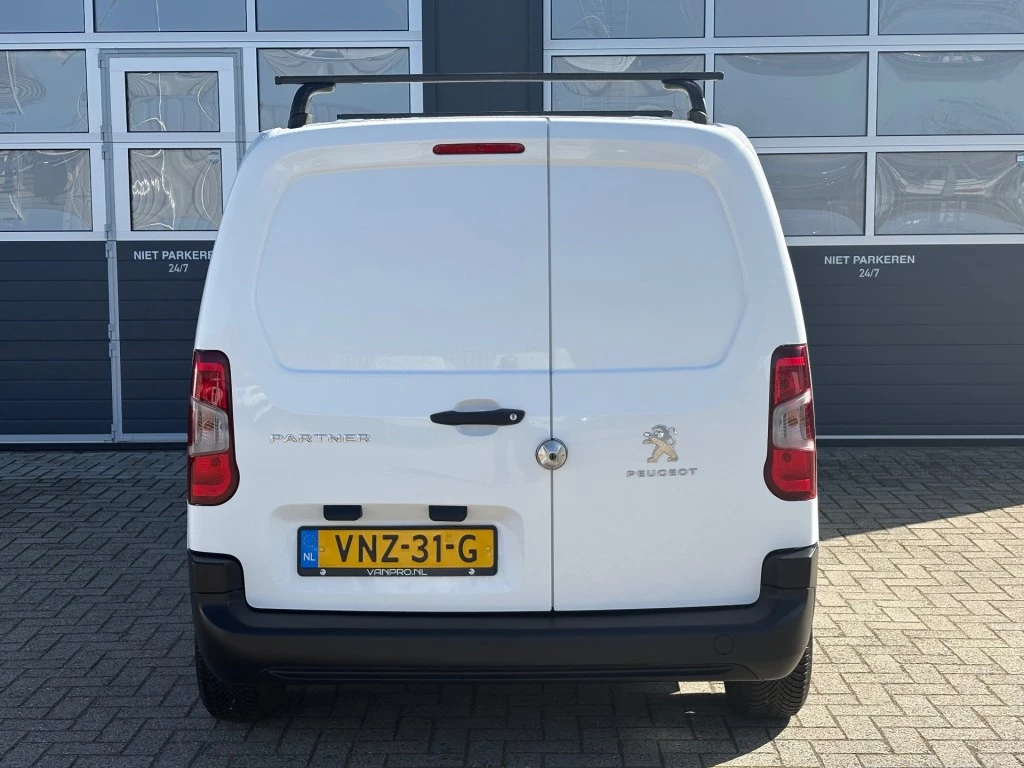 Hoofdafbeelding Peugeot Partner