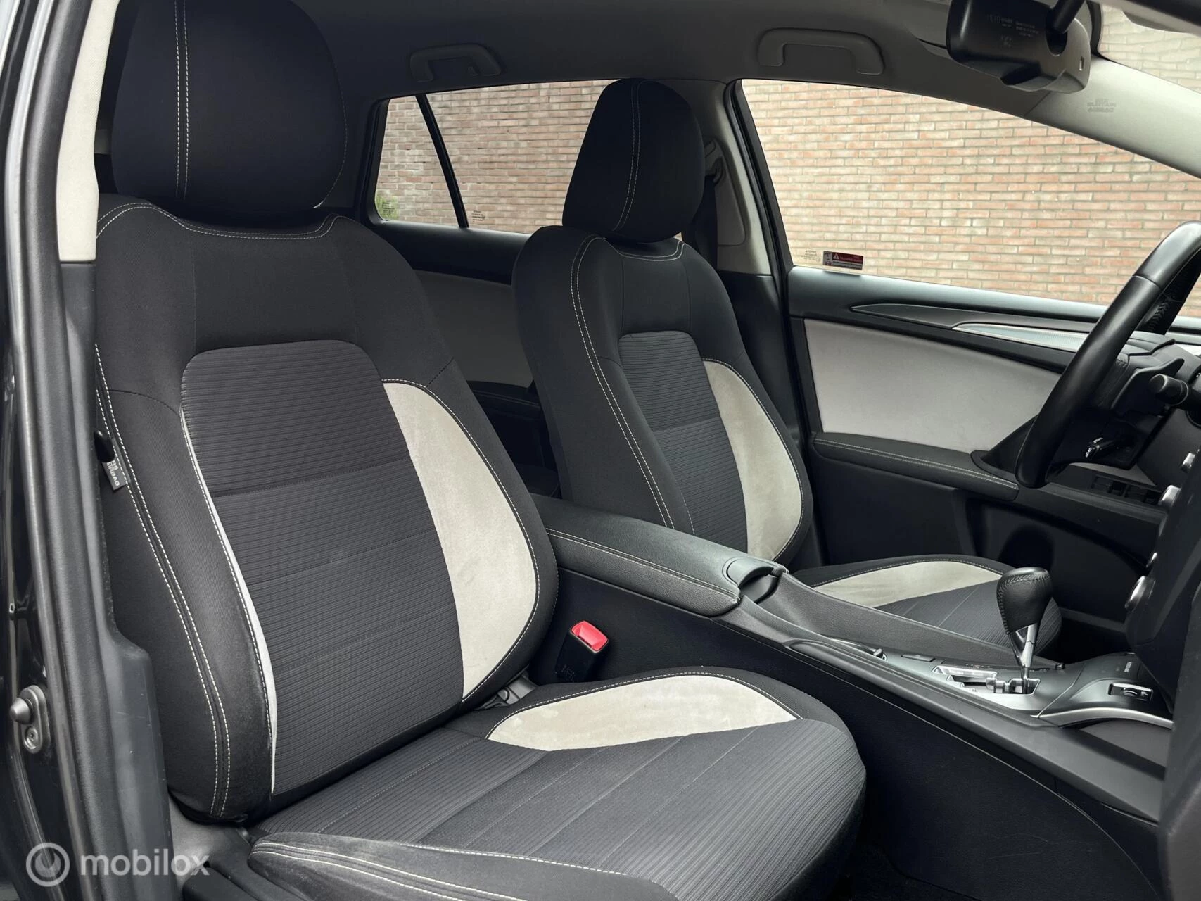 Hoofdafbeelding Toyota Avensis