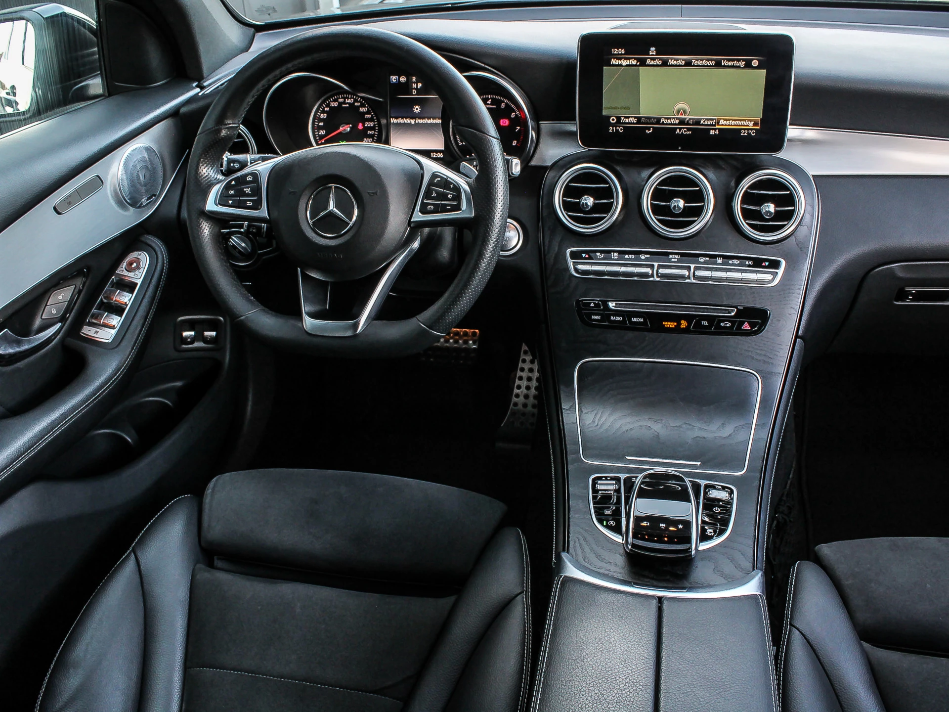 Hoofdafbeelding Mercedes-Benz GLC