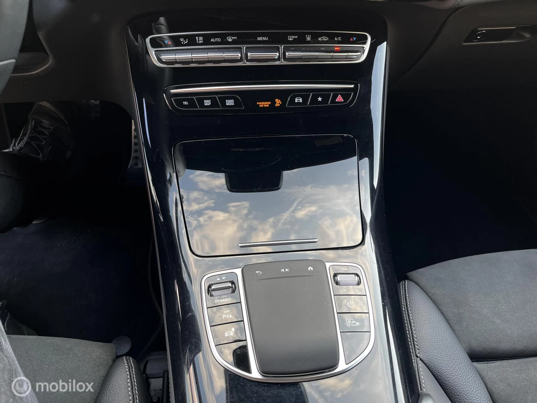 Hoofdafbeelding Mercedes-Benz EQC