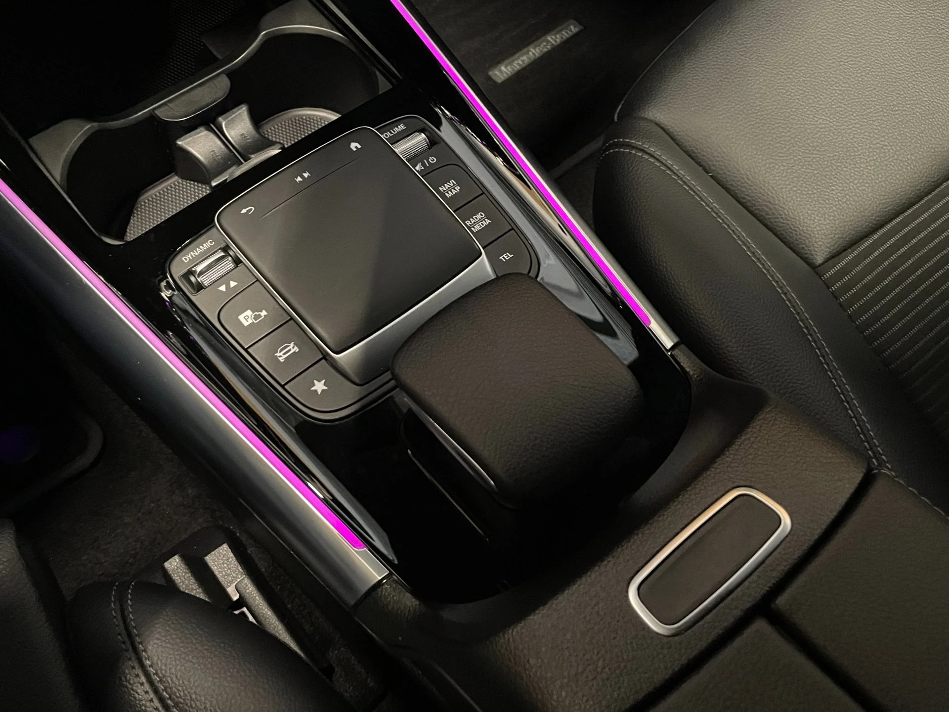 Hoofdafbeelding Mercedes-Benz EQA