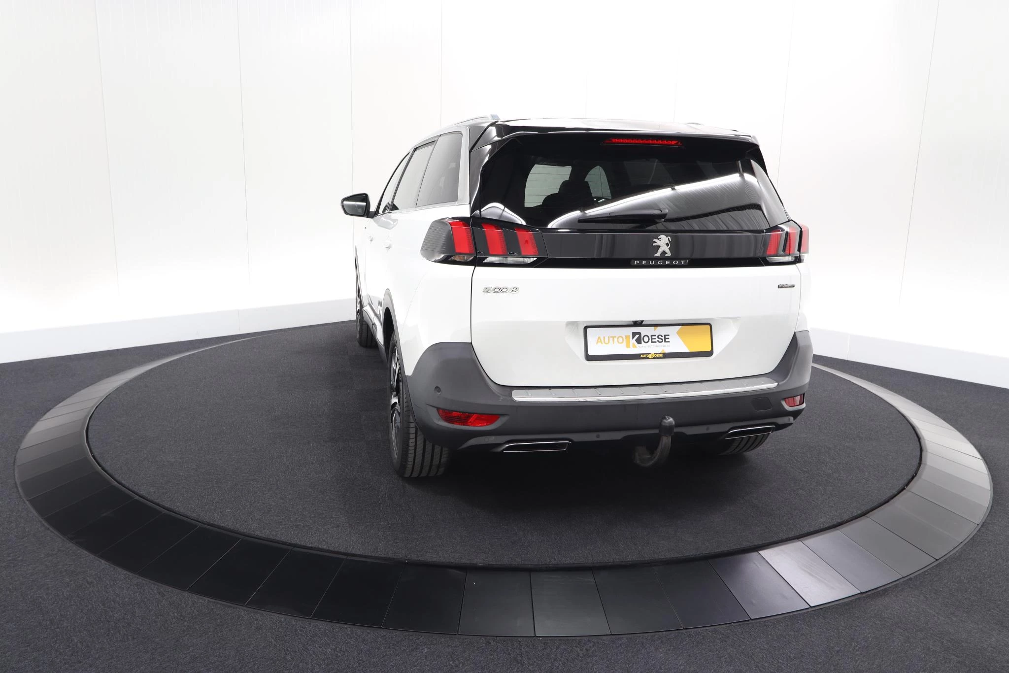 Hoofdafbeelding Peugeot 5008