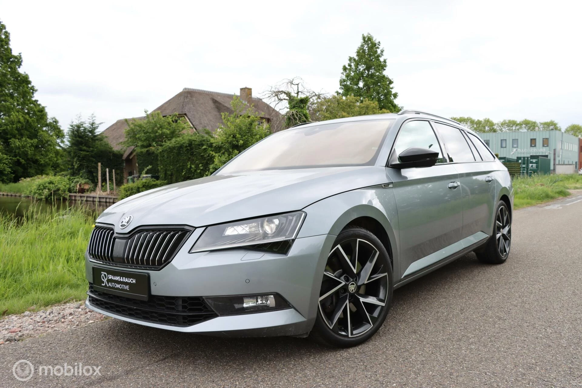 Hoofdafbeelding Škoda Superb