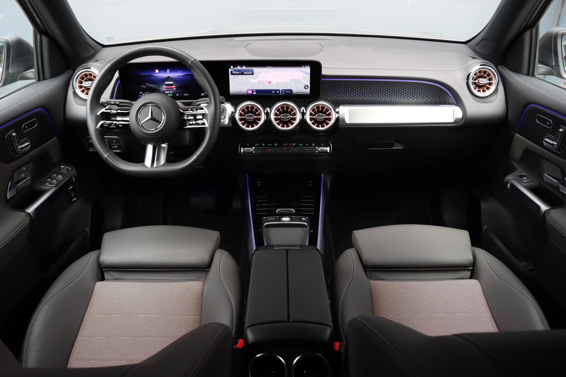 Hoofdafbeelding Mercedes-Benz EQB