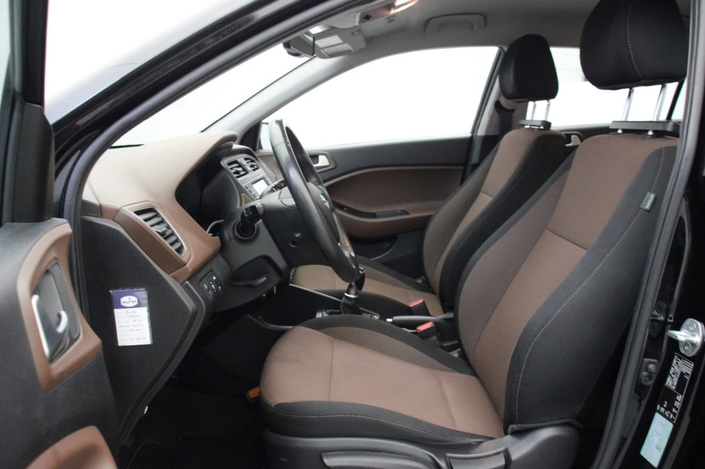 Hoofdafbeelding Hyundai i20