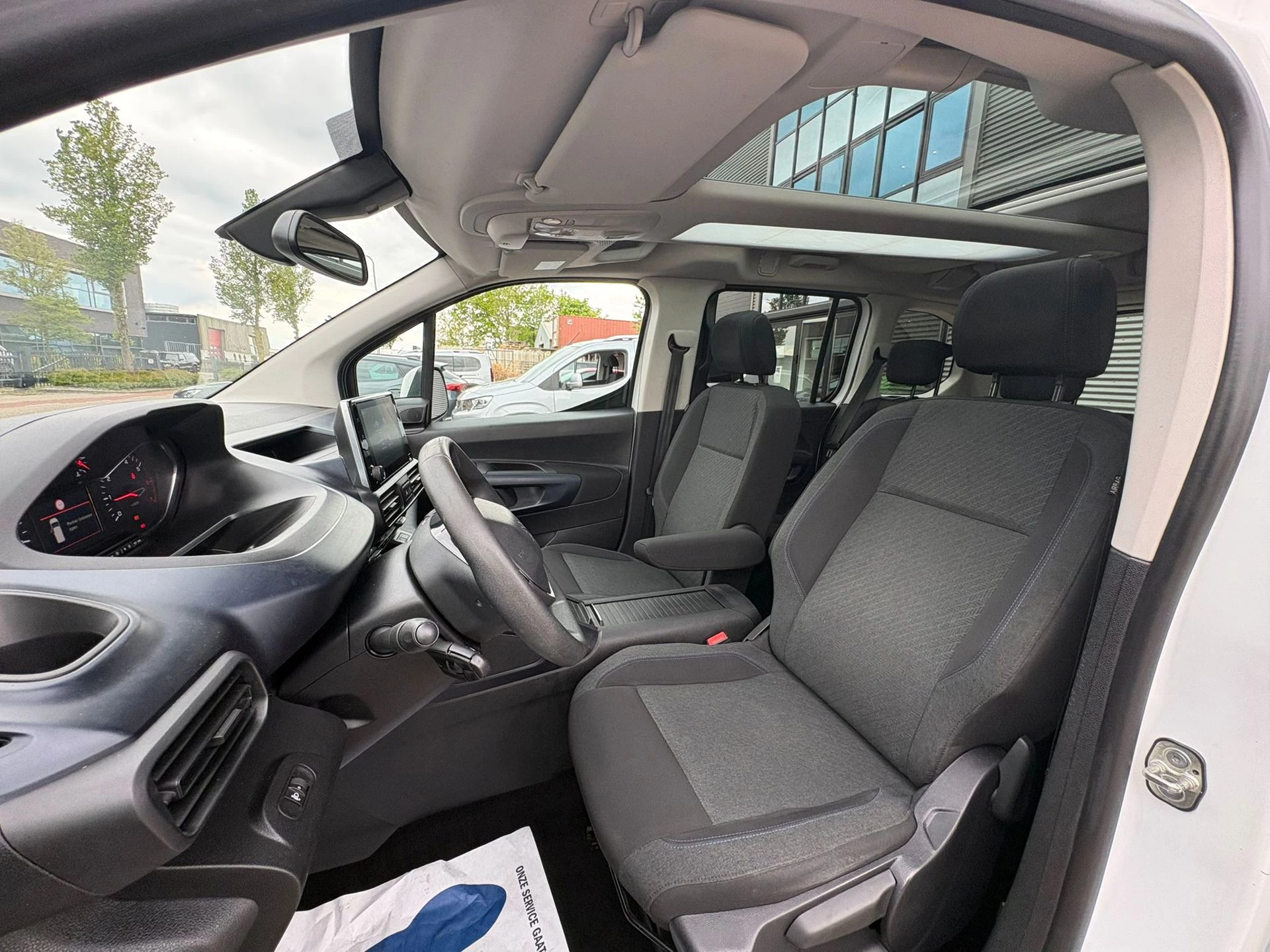 Hoofdafbeelding Peugeot Rifter