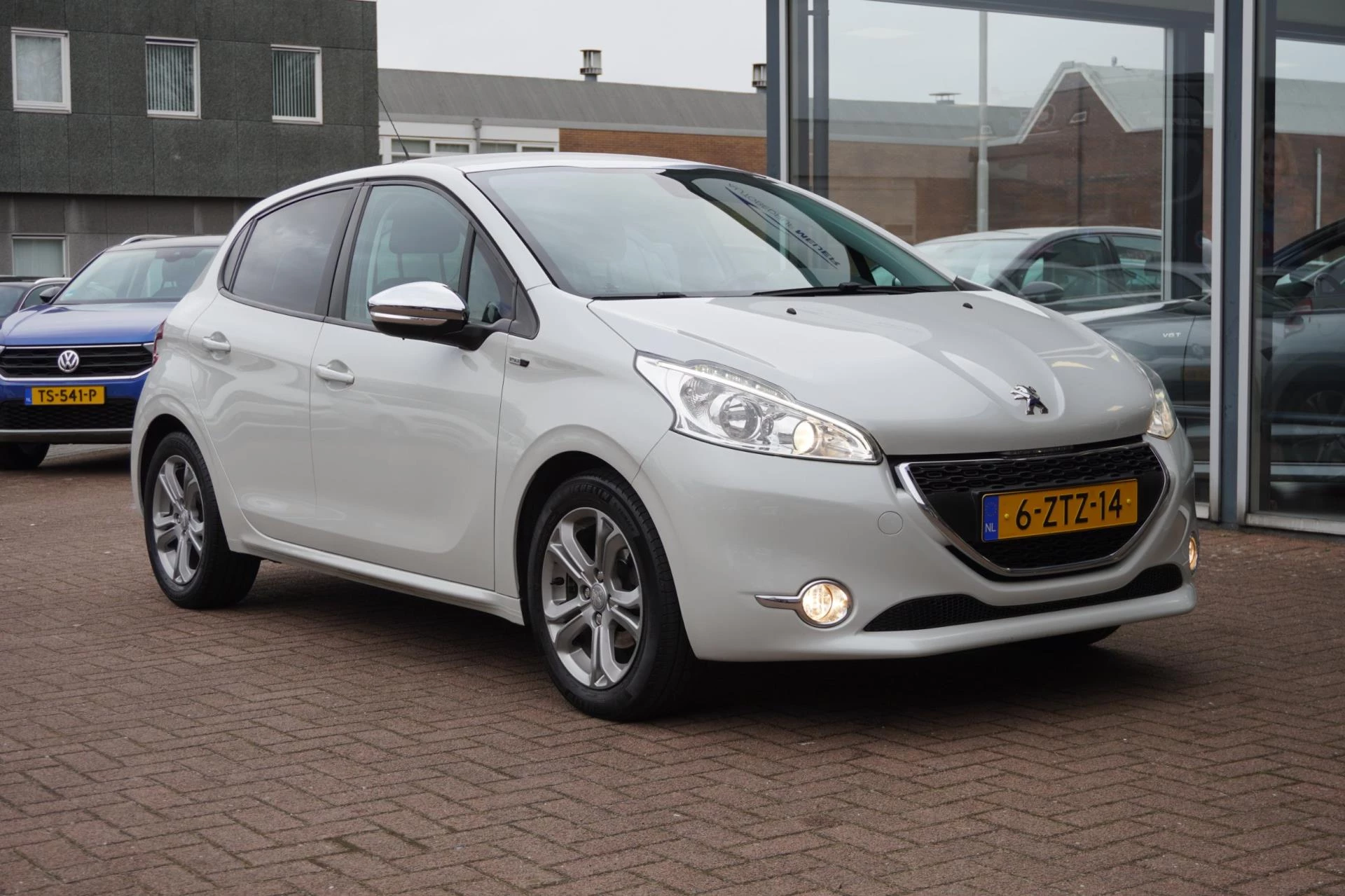 Hoofdafbeelding Peugeot 208