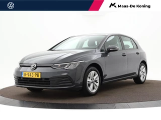 Hoofdafbeelding Volkswagen Golf Volkswagen Golf 1.0 eTsi 110pk DSG Life · Apple/Android Car Play · Navi · P-Sensoren · Sfeerverlichting · 16'' Inch · Garantie t/m 26-10-2026 of 100.000km
