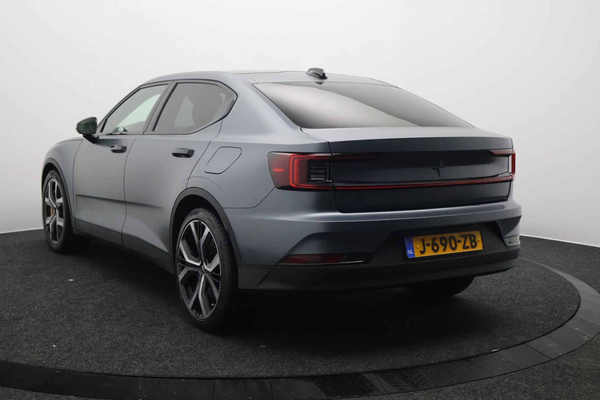 Hoofdafbeelding Polestar 2