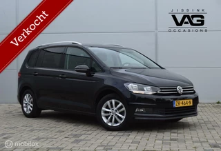 Volkswagen Touran 1.5 TSI Highline CarPlay Pdc Trekhaak Camera