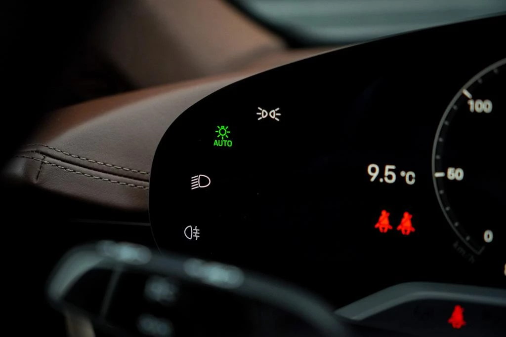 Hoofdafbeelding Porsche Taycan