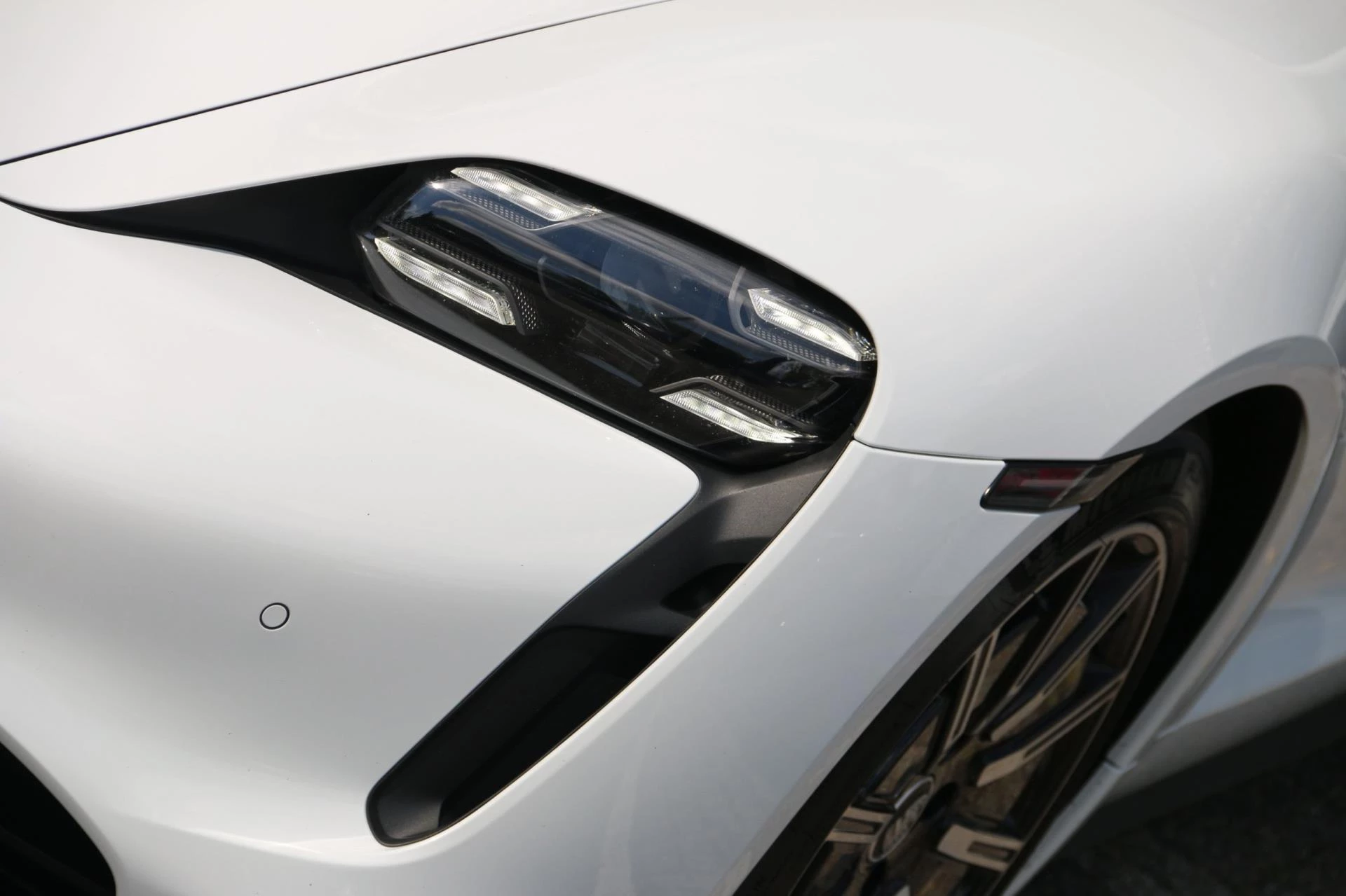 Hoofdafbeelding Porsche Taycan