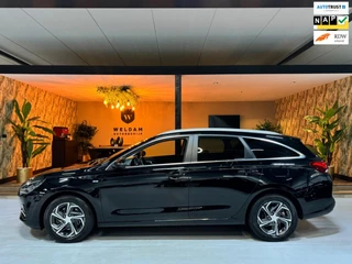 Hoofdafbeelding Hyundai i30 Hyundai I30 1.5 T-GDi MHEV Garantie Camera CarPlay StuurVW StoelVW Lane Cruise Clima Navi DAB Led Facelift Model Rijklaar