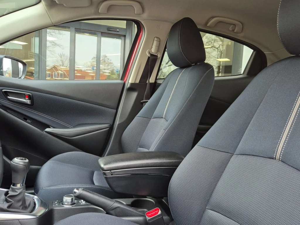 Hoofdafbeelding Mazda 2