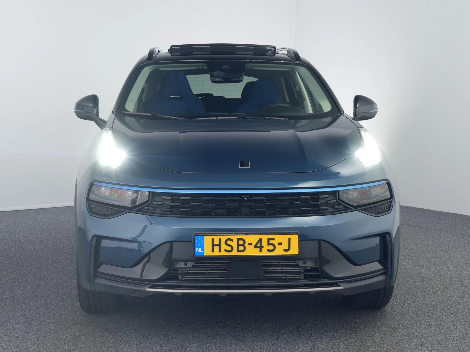 Hoofdafbeelding Lynk & Co 01