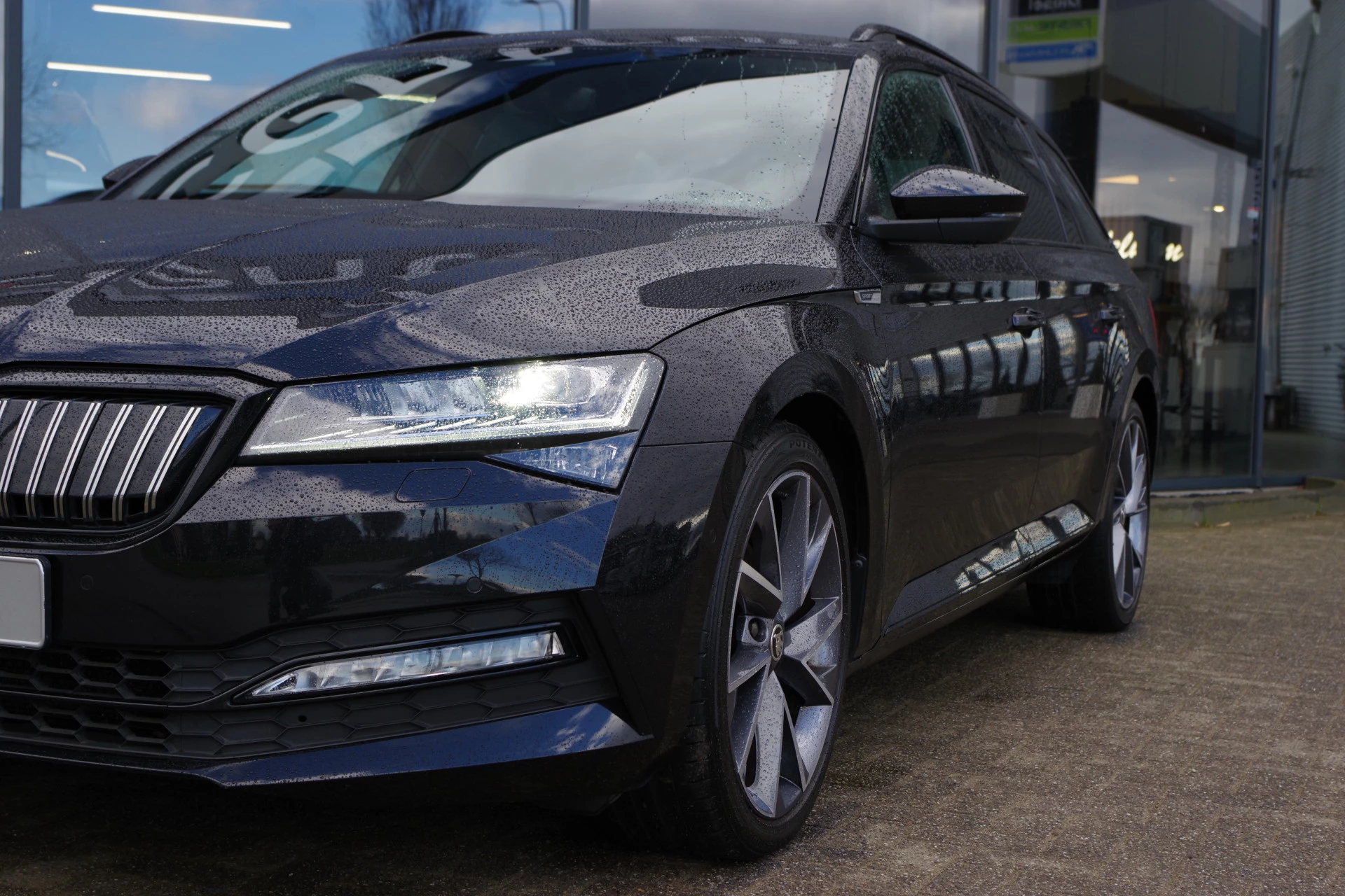 Hoofdafbeelding Škoda Superb