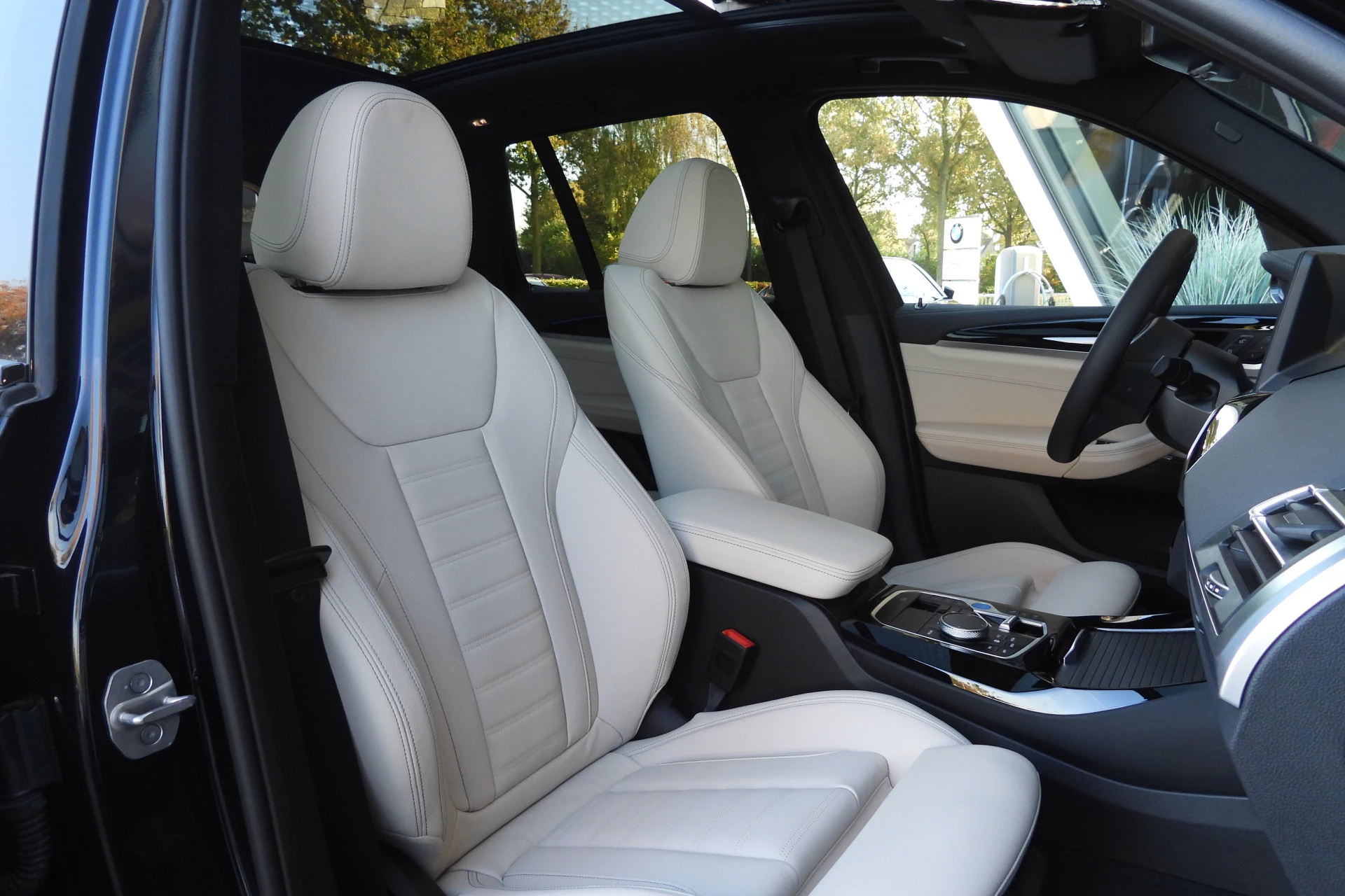 Hoofdafbeelding BMW iX3