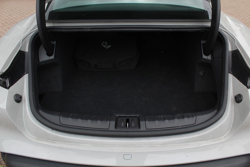 Hoofdafbeelding Porsche Taycan