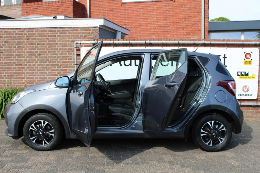Hoofdafbeelding Hyundai i10