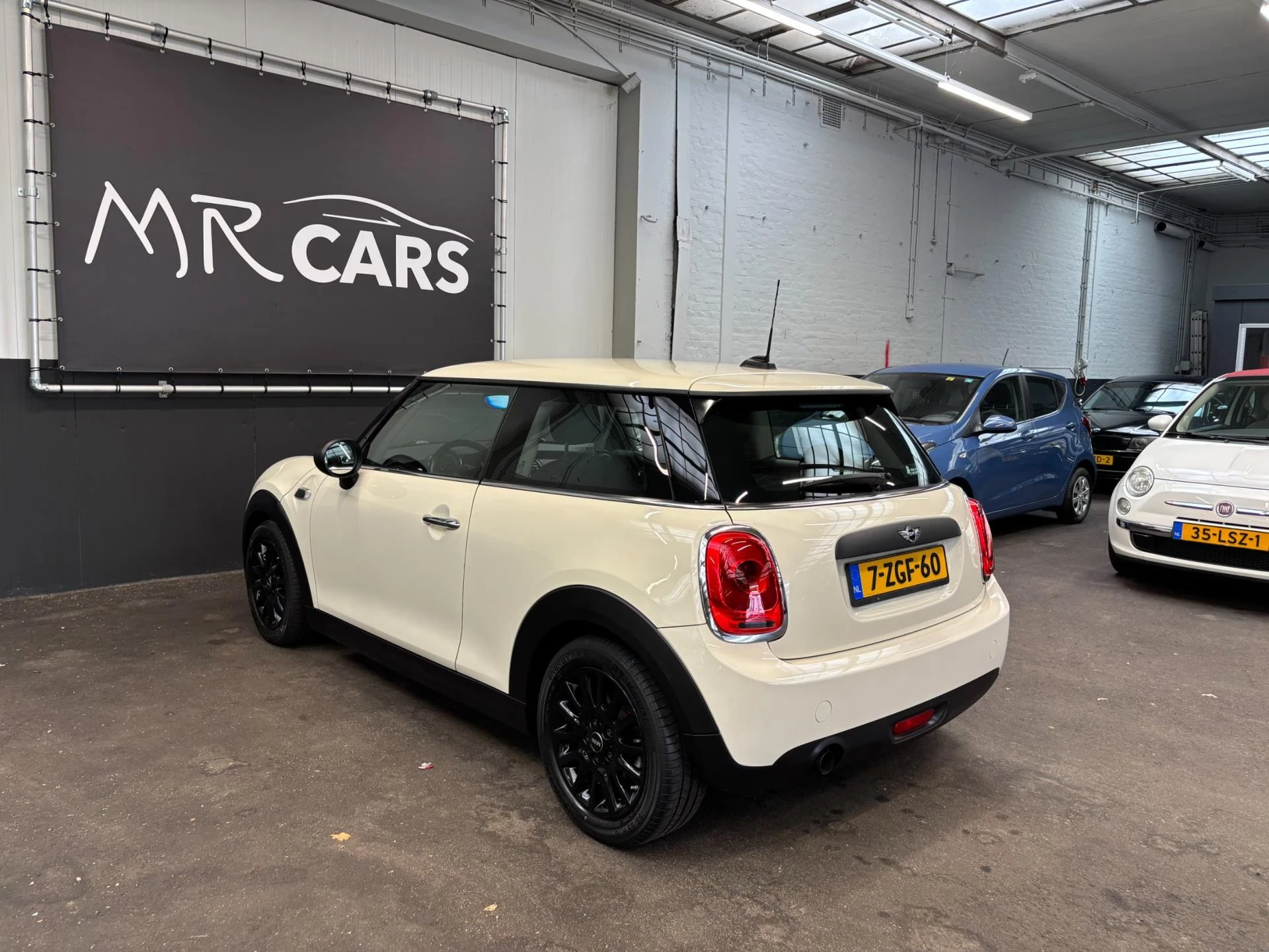 Hoofdafbeelding MINI One
