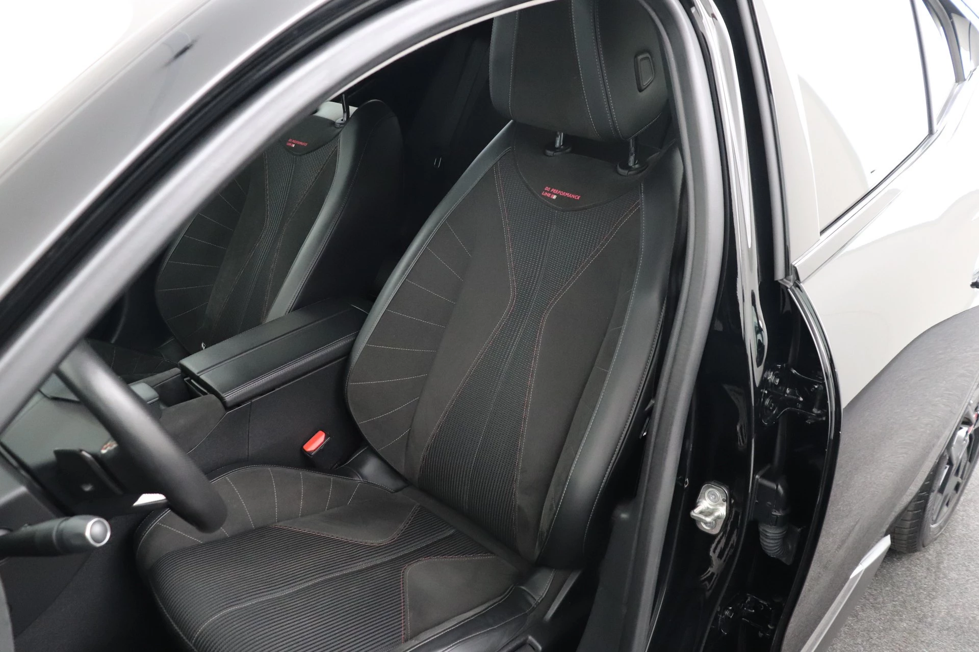 Hoofdafbeelding DS DS 4